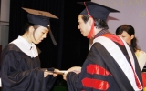 Đại học Bình Dương: Trao bằng tốt nghiệp cho 235 tân cử nhân