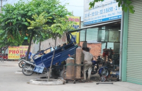 “Công nghệ” biến xe thật thành xe “ma”!