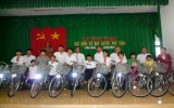 Tặng 21 chiếc xe đạp cho học sinh nghèo huyện Phú Giáo