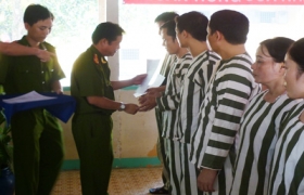 Hạnh phúc ngày trở về