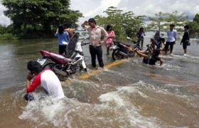泰国发生大洪灾导致78人死亡