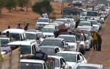 Dân thường ồ ạt rời khỏi quê hương Gadhafi, NTC sắp tấn công quyết định