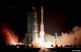 Chinese Shenzhou craft launches on key space mission