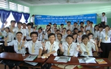 Sinh viên Đại học Bình Dương:  Hưởng ứng bầu chọn vịnh Hạ Long