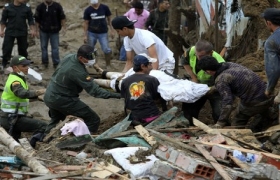 哥伦比亚暴雨引发山体滑坡 致36人死亡多人失踪