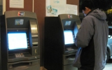 Rút tiền ATM không được bịt khẩu trang