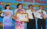 Thu Dau Mot town Labor Union receives first class Labor Order