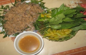 Đặc sản dê tái chanh Ninh Bình