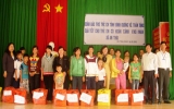 Quỹ Bảo trợ trẻ em tỉnh: Thăm, tặng quà tết cho trẻ em khó khăn tại Phú Giáo, Tân Uyên