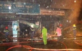 TP HCM: Cháy lớn thiêu rụi 11 kiốt