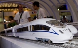 China train maker plans to raise 7.1b yuan