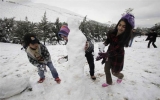 Trung Đông đón tuyết rơi