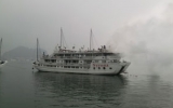 Cháy tàu du lịch QN 5798-Syrena tại Vịnh Hạ Long