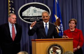 US: Justice Dept. Sues Apple and Publishers Over E-Book Pricing; 3 Publishers Settle