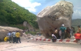 Thảm nạn trên núi Cấm: Tìm ra nguyên nhân đá rơi