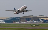Tìm thấy mảnh vỡ của máy bay Nga mất tích tại Indonesia