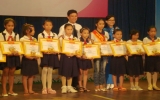 Ho Van Men awards given to 50 poor-but-excellent pupils