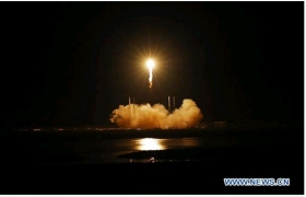 U.S. commercial spacecraft completes key tests in quest to visit space station