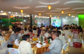 Thưởng thức lẩu nướng Sài Gòn Ngon