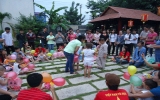 CLB Bồ Câu Trắng Bình Dương thăm, tặng quà cho trẻ mồ côi chùa Kỳ Quang (TP.HCM)