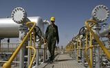 Trung Quốc tiếp tục mua dầu của Iran