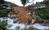 Lở đất ở Indonesia, hơn 10 người chết và mất tích