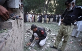 Đánh bom liên hoàn tại Pakistan, gần 50 người thương vong