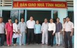 Phó Bí thư Thường trực Tỉnh ủy Vũ Minh Sang thăm  và tặng nhà tình nghĩa cho gia đình chính sách huyện Tân Uyên