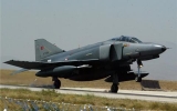 Thổ Nhĩ Kỳ thấy thi thể 2 phi công máy bay chiến đấu bị Syria bắn hạ