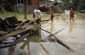 Russia begins flood cleanup as death toll hits 152