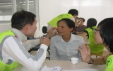Công ty TNHH Yc Tec tổ chức khám bệnh và phát thuốc miễn phí cho công nhân