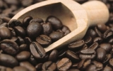 Cà phê trong nước giữ đà tăng giá nhưng rẻ hơn thế giới