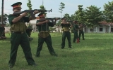 Huấn luyện bắn súng cho quân nhân chuyên nghiệp