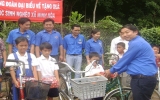 Tặng xe đạp cho học sinh nghèo vượt khó học giỏi xã Minh Hòa (Dầu Tiếng)