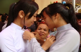 Con dâu hiếu thuận