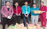 Phường Phú Hòa (TP.TDM) tổ chức tặng 100 phần quà cho người nghèo