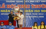 Trường Trung - Tiểu học Việt Anh: Nhận chứng chỉ ISO 9001:2008