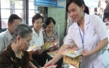 Chăm sóc người cao tuổi khi Việt Nam đang già hóa dân số