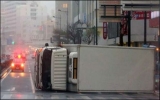 Bão Jelawat đổ bộ vào Nhật Bản, 96 người bị thương