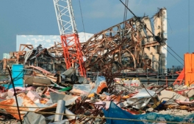Japan nuclear plant "may still be leaking radiation"