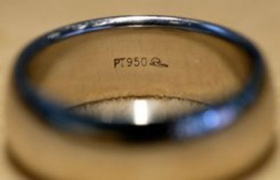 Modern alchemy leaches gold from water