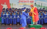Trường Đại học Kinh tế - Kỹ thuật Bình Dương trao bằng tốt nghiệp cho hơn 2.100 học sinh, sinh viên