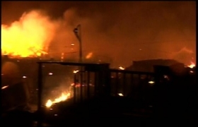 Huge fire in Sandy's wake destroys dozens of NYC homes