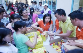 Hàng bình ổn đến với công nhân