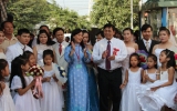 Trung tâm Nhân đạo Quê Hương tổ chức cưới tập thể cho 11 cặp uyên ương