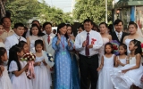 11 couples get married on a same day