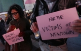 Nước Mỹ bàng hoàng sau vụ thảm sát tại Sandy Hook