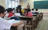 Hanoi education sector to support disadvantaged teachers over Tet