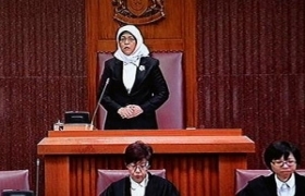 新加坡国会任命首位女国会议长