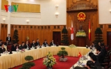 Vietnam, Japan PMs hold talks in Hanoi